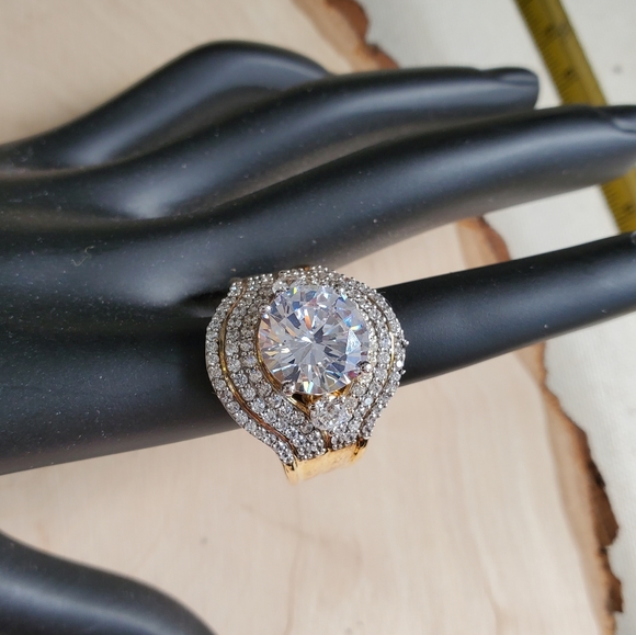 Watch Video / Sterling Silver 925 Opulent Cocktail 6-7 cttw Solitaire Ring - Picture 3 of 10